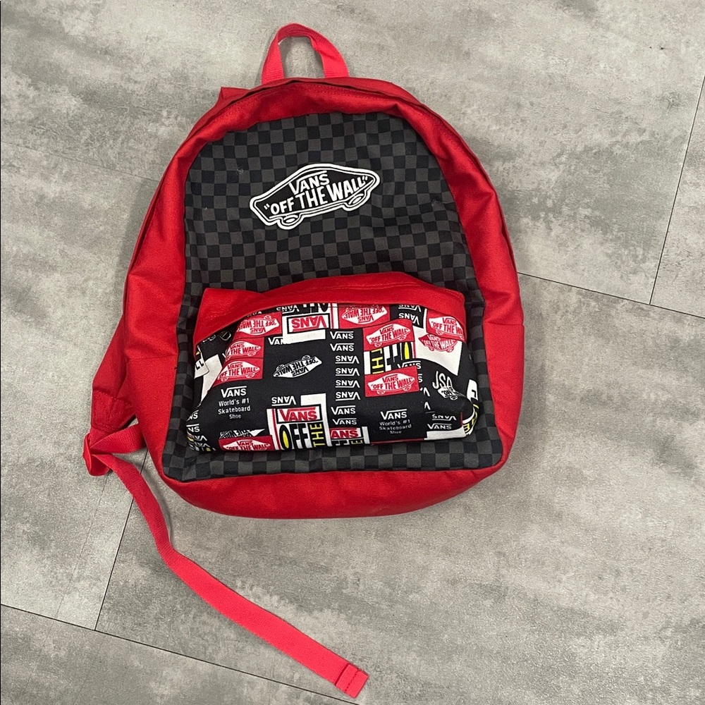 Vans off the wall old stool red and checkerboard backpack